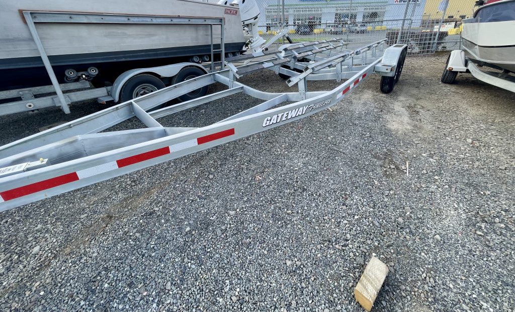 GATEWAY TRAILER MODEL 60 - 25-28